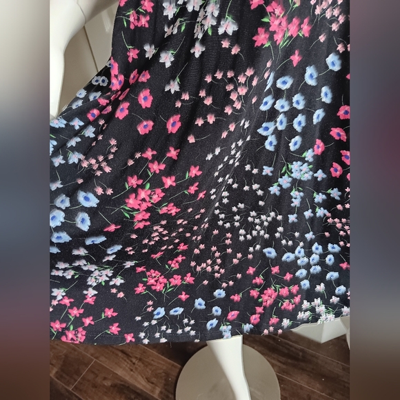 Mini Dress - Picture 2 of 4